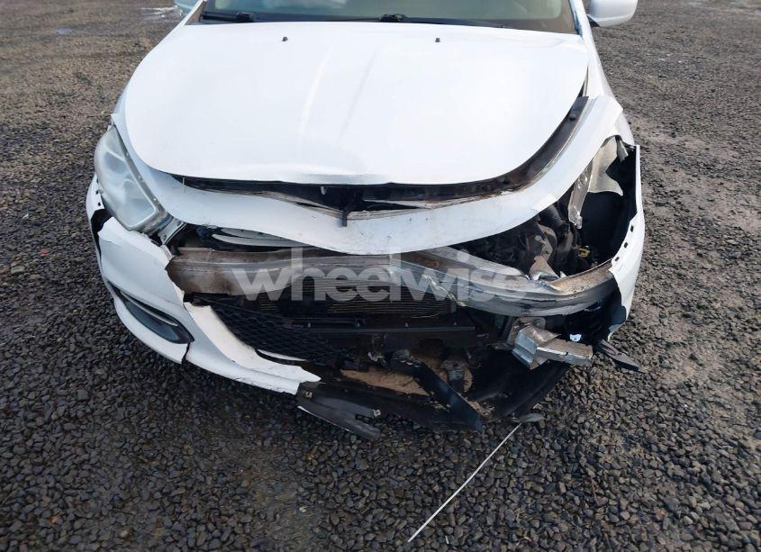 Photo 6 of 2015 Dodge Dart SE (VIN 1C3CDFAA2FD435622)