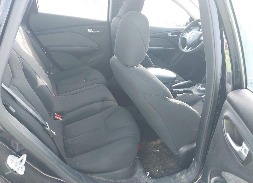 Photo 8 of 2013 Dodge Dart SE (VIN 1C3CDFAA3DD175681)