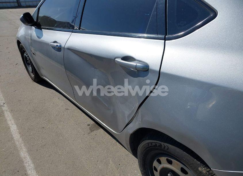 Photo 12 of 2015 Dodge Dart SE (VIN 1C3CDFAA3FD301296)