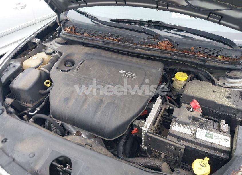 Photo 10 of 2015 Dodge Dart SE (VIN 1C3CDFAA3FD378749)