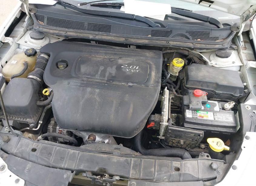 Photo 10 of 2015 Dodge Dart SE (VIN 1C3CDFAA3FD434026)