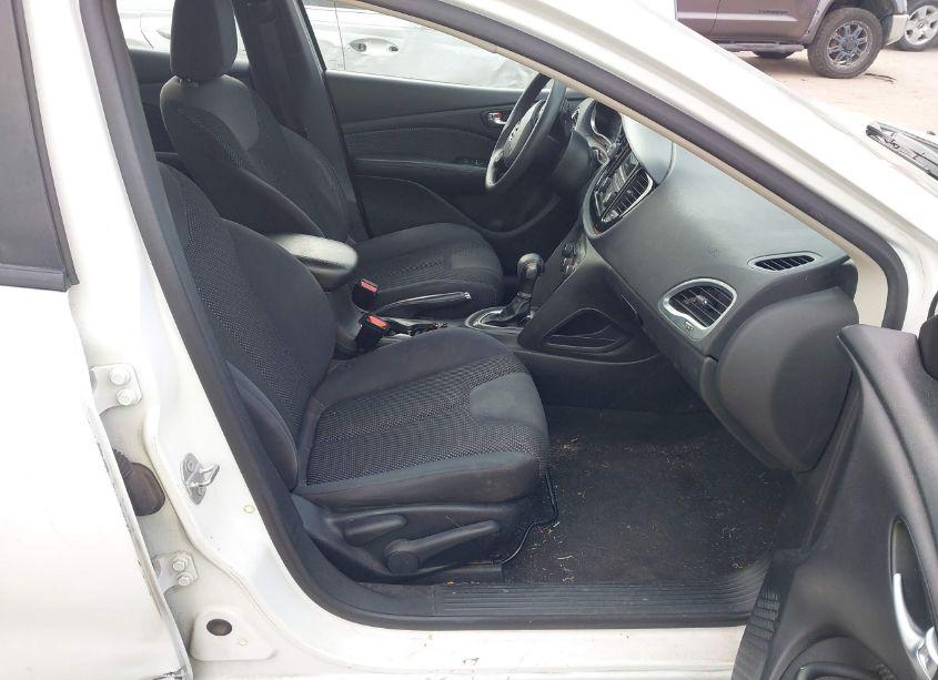 Photo 5 of 2015 Dodge Dart SE (VIN 1C3CDFAA3FD434026)