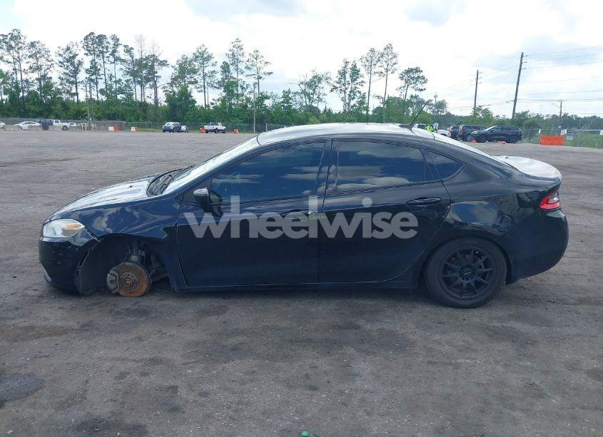 Photo 14 of 2015 Dodge Dart SE (VIN 1C3CDFAA4FD151070)