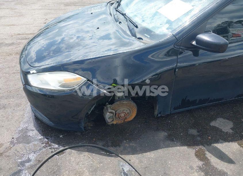 Photo 6 of 2015 Dodge Dart SE (VIN 1C3CDFAA4FD151070)