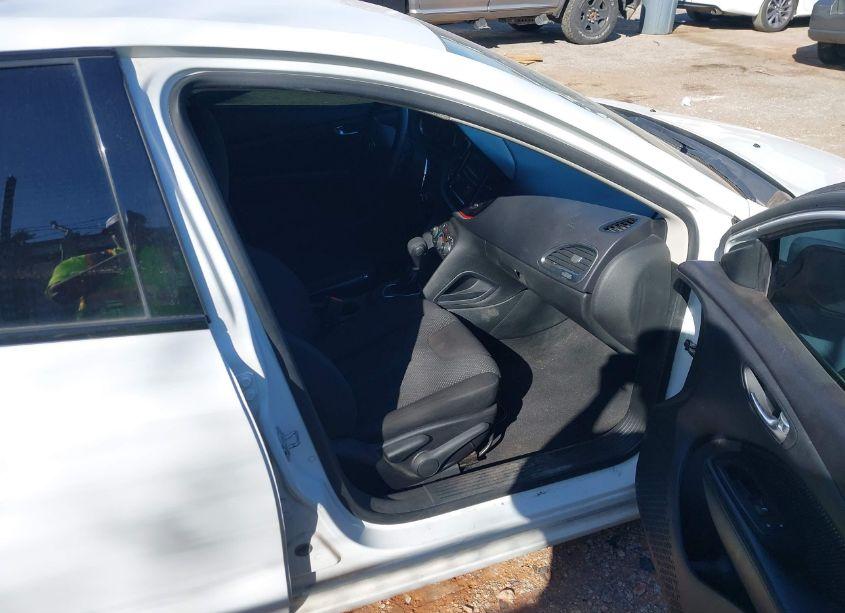 Photo 5 of 2015 Dodge Dart SE (VIN 1C3CDFAA4FD194565)