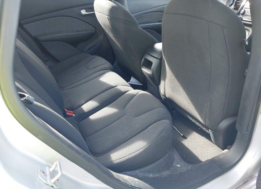 Photo 8 of 2013 Dodge Dart SE (VIN 1C3CDFAA5DD175200)