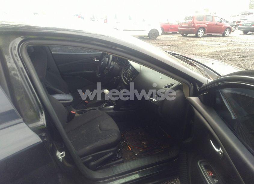 Photo 5 of 2015 Dodge Dart SE (VIN 1C3CDFAA5FD223622)