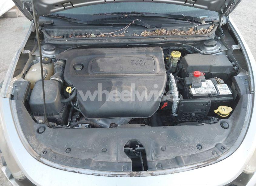 Photo 10 of 2015 Dodge Dart SE (VIN 1C3CDFAA5FD433721)