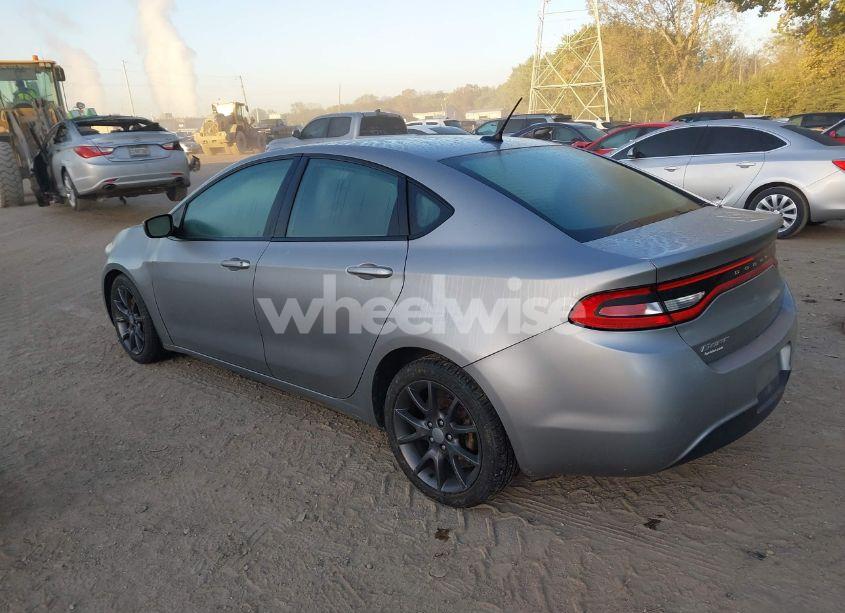 Photo 3 of 2015 Dodge Dart SE (VIN 1C3CDFAA5FD433721)