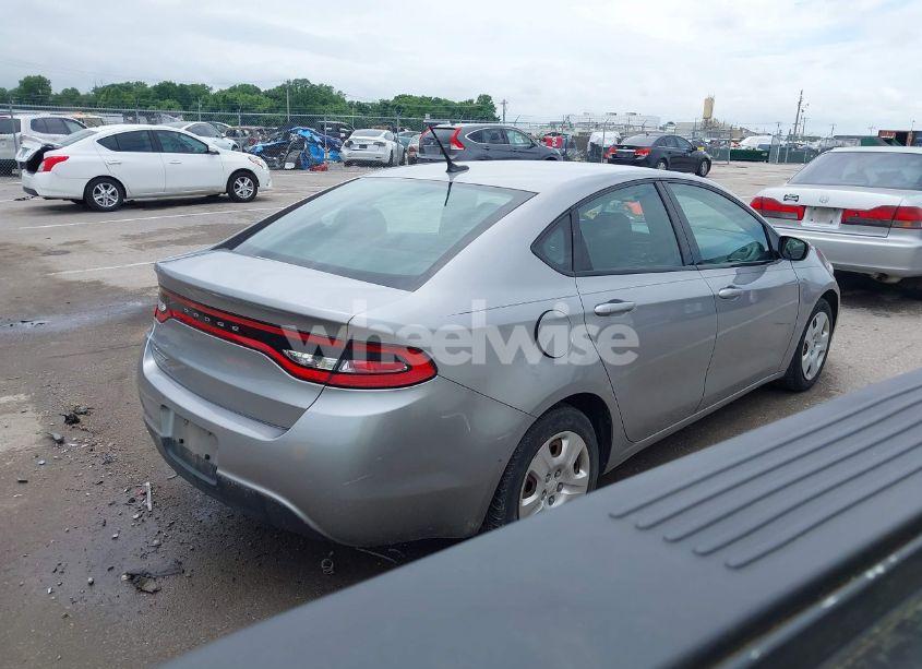 Photo 4 of 2015 Dodge Dart SE (VIN 1C3CDFAA6FD403255)