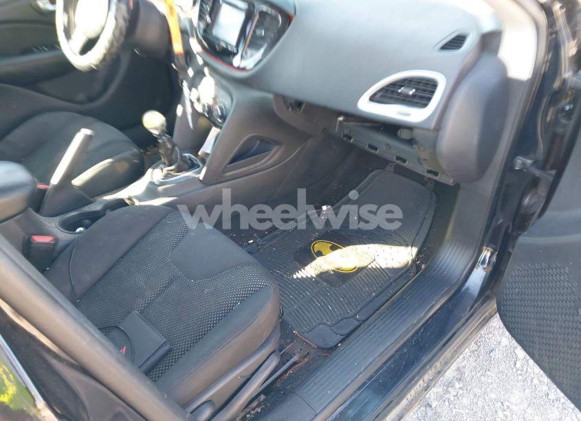 Photo 5 of 2015 Dodge Dart SE (VIN 1C3CDFAA6FD422937)