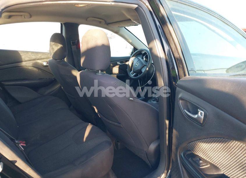 Photo 8 of 2014 Dodge Dart SE (VIN 1C3CDFAA7ED669186)