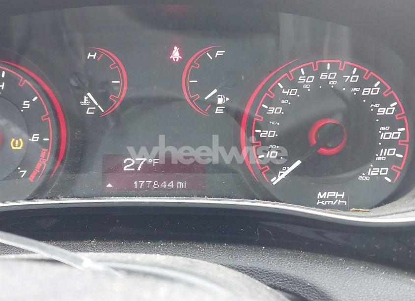 Photo 15 of 2013 Dodge Dart SE (VIN 1C3CDFAA8DD328944)