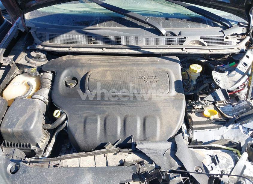 Photo 10 of 2016 Dodge Dart SE (VIN 1C3CDFAA8GD653064)