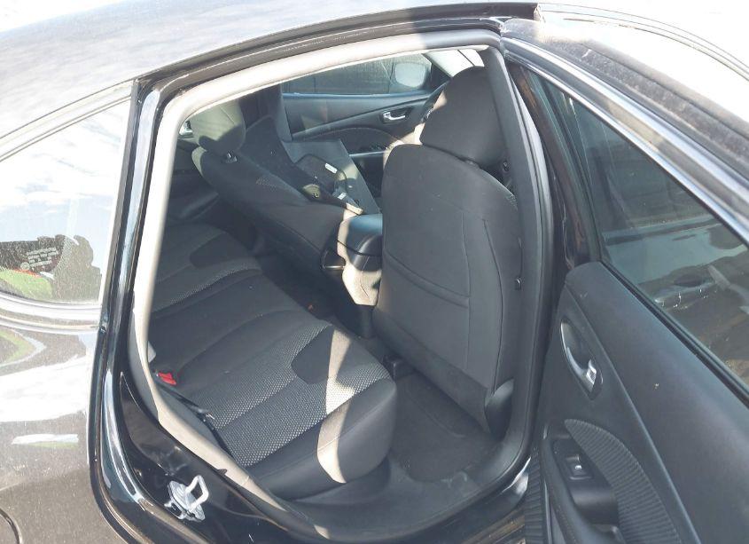 Photo 8 of 2016 Dodge Dart SE (VIN 1C3CDFAAXGD529734)