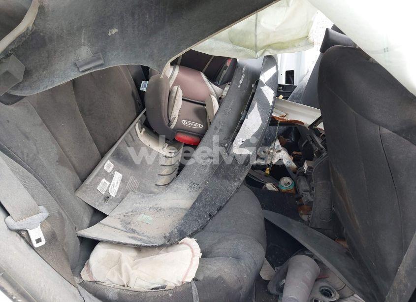 Photo 8 of 2013 Dodge Dart SE/AERO (VIN 1C3CDFAH0DD185792)