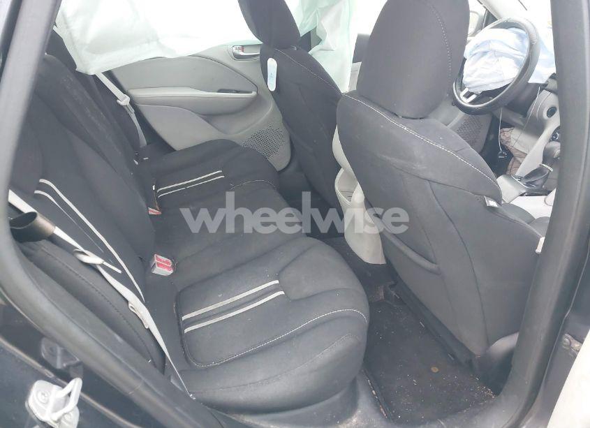 Photo 8 of 2013 Dodge Dart SXT (VIN 1C3CDFBA2DD316822)