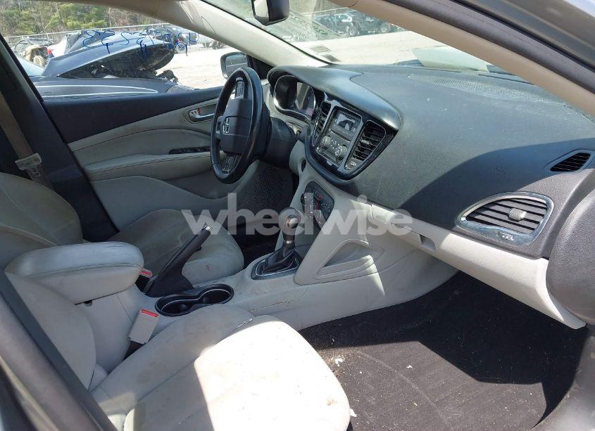 Photo 5 of 2013 Dodge Dart SXT (VIN 1C3CDFBA3DD707834)