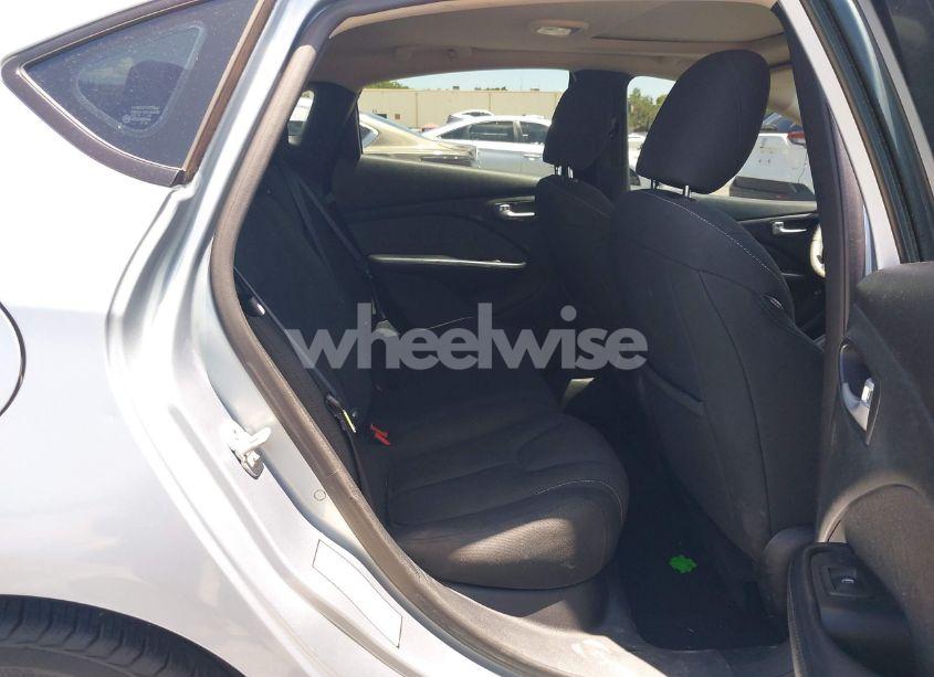 Photo 8 of 2013 Dodge Dart SXT (VIN 1C3CDFBA7DD268783)