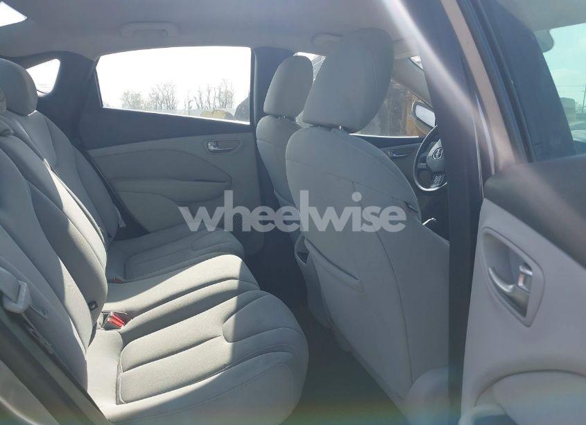 Photo 8 of 2013 Dodge Dart SXT (VIN 1C3CDFBA7DD707724)