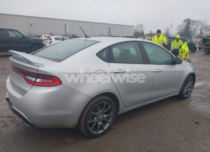 Photo 4 of 2013 Dodge Dart SXT (VIN 1C3CDFBA8DD300107)