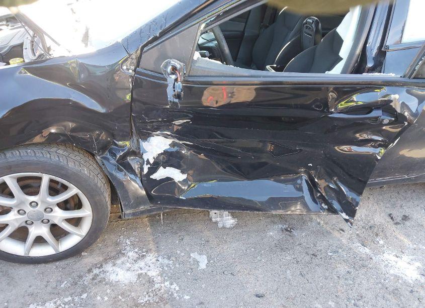 Photo 6 of 2013 Dodge Dart SXT (VIN 1C3CDFBA8DD318199)