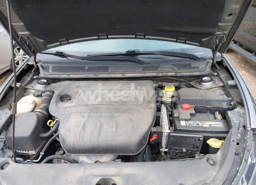 Photo 10 of 2013 Dodge Dart SXT (VIN 1C3CDFBAXDD321945)