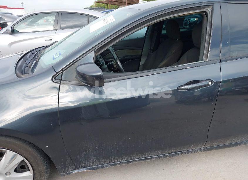 Photo 6 of 2013 Dodge Dart SXT (VIN 1C3CDFBAXDD322657)