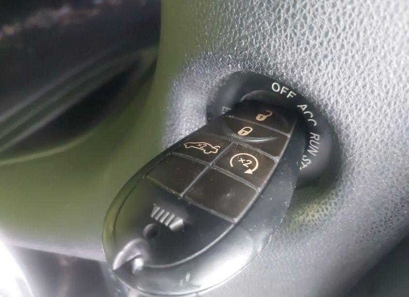 Photo 11 of 2013 Dodge Dart SXT (VIN 1C3CDFBAXDD331746)