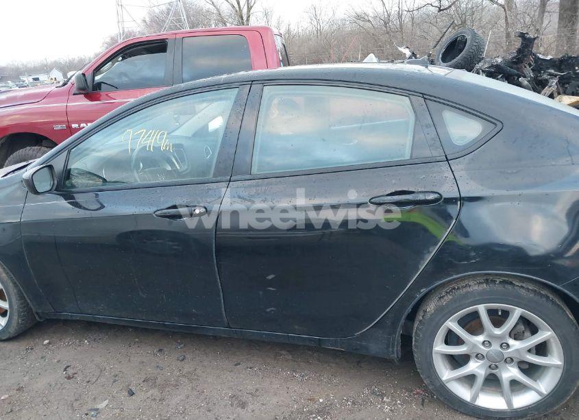 Photo 14 of 2013 Dodge Dart SXT (VIN 1C3CDFBAXDD337949)