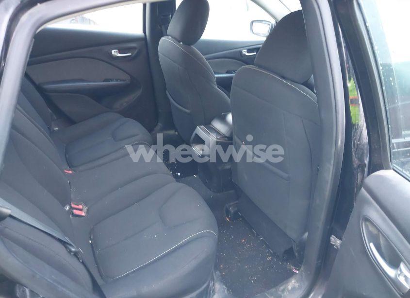 Photo 8 of 2013 Dodge Dart SXT (VIN 1C3CDFBAXDD337949)