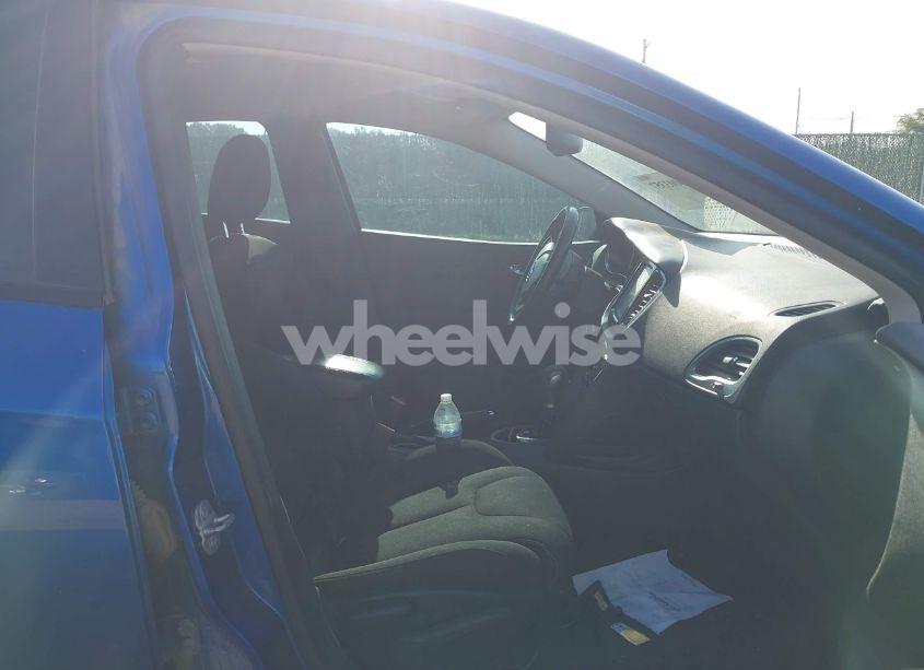 Photo 5 of 2013 Dodge Dart SXT (VIN 1C3CDFBAXDD342438)