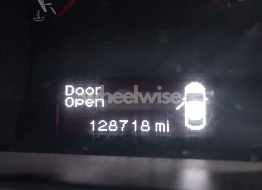 Photo 7 of 2013 Dodge Dart SXT (VIN 1C3CDFBAXDD342634)