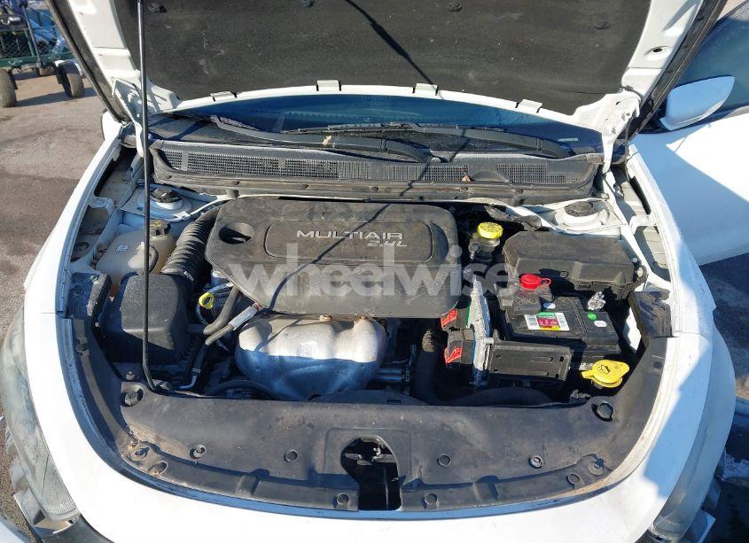 Photo 10 of 2015 Dodge Dart SXT (VIN 1C3CDFBB0FD131972)