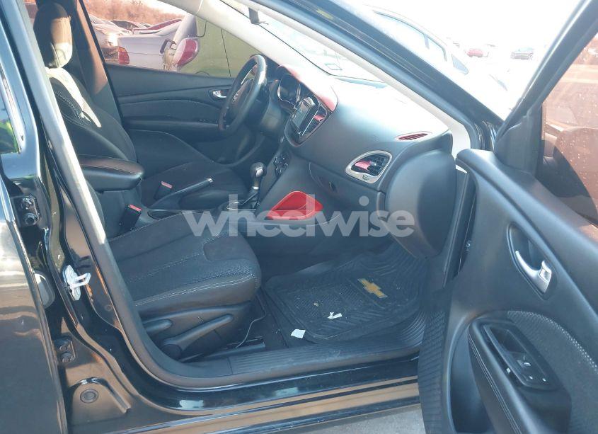 Photo 5 of 2015 Dodge Dart SXT (VIN 1C3CDFBB0FD301215)