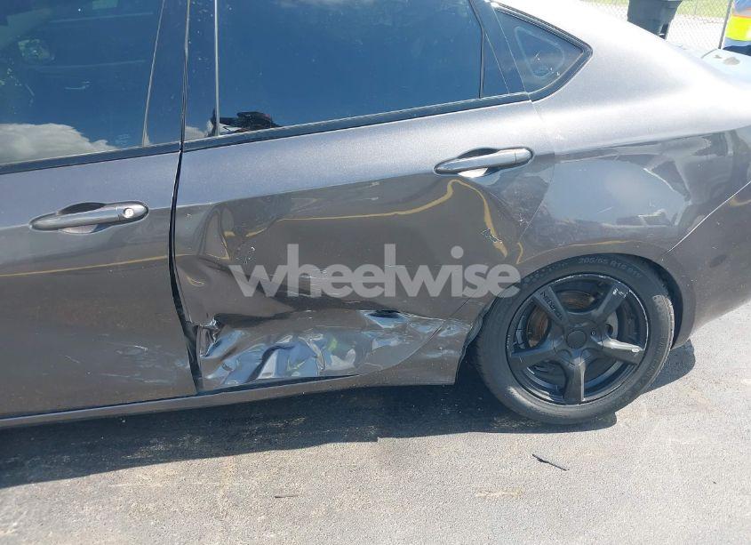 Photo 6 of 2015 Dodge Dart SXT (VIN 1C3CDFBB0FD364377)