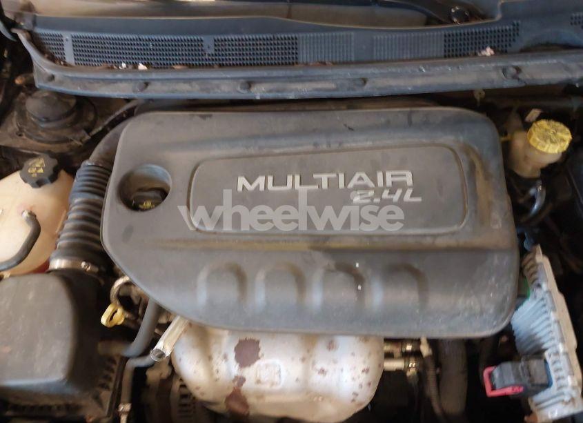 Photo 10 of 2015 Dodge Dart SXT (VIN 1C3CDFBB0FD374956)