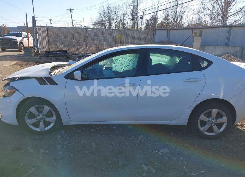 Photo 13 of 2016 Dodge Dart SXT (VIN 1C3CDFBB0GD544122)