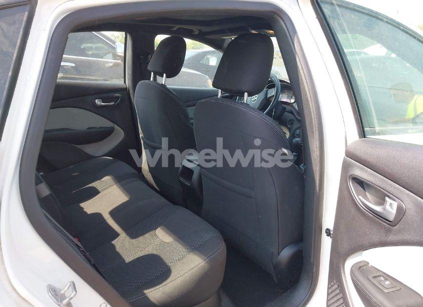 Photo 8 of 2015 Dodge Dart SXT (VIN 1C3CDFBB1FD141636)