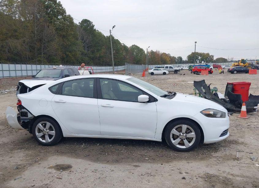 Photo 14 of 2015 Dodge Dart SXT (VIN 1C3CDFBB1FD275417)