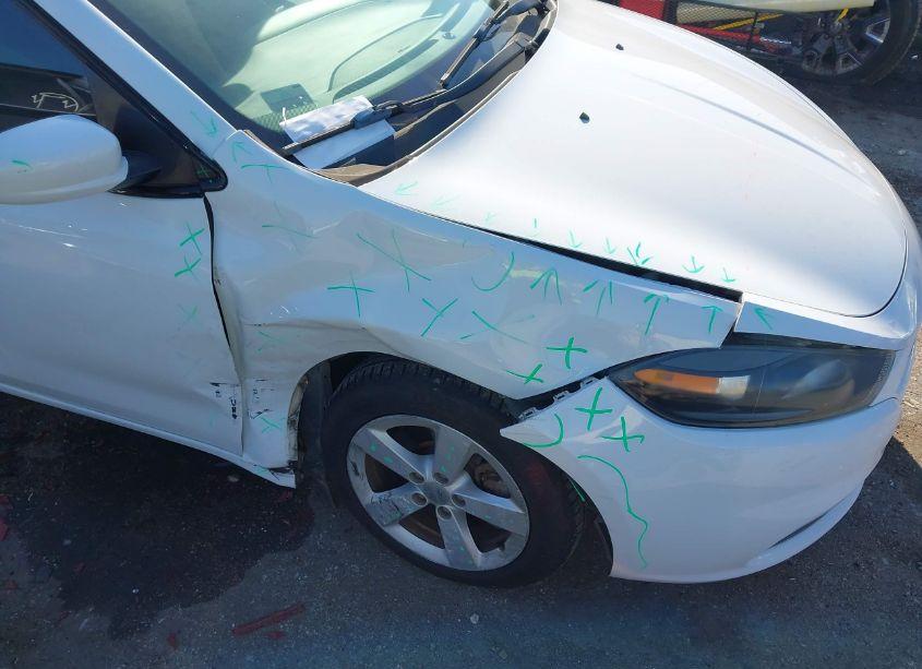 Photo 6 of 2015 Dodge Dart SXT (VIN 1C3CDFBB1FD302163)