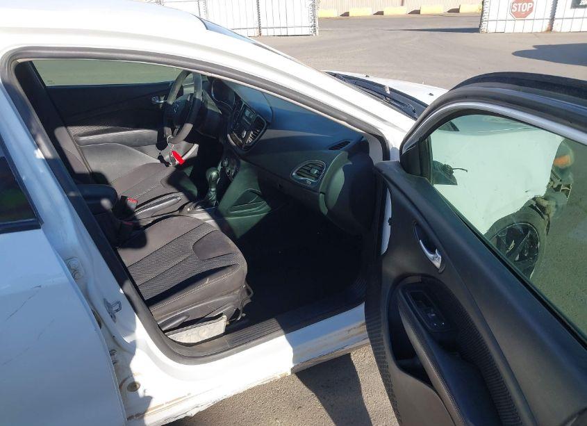 Photo 5 of 2015 Dodge Dart SXT (VIN 1C3CDFBB1FD351170)