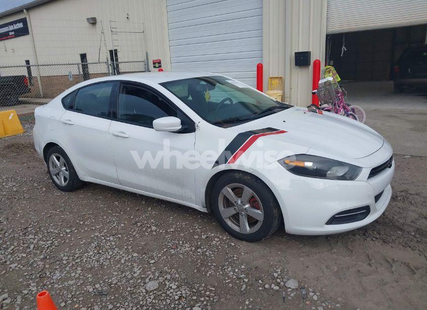 2015 Dodge Dart SXT (VIN 1C3CDFBB1FD352318) main photo