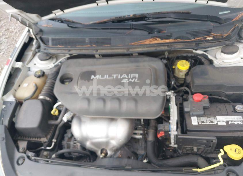 Photo 10 of 2015 Dodge Dart SXT (VIN 1C3CDFBB1FD352318)