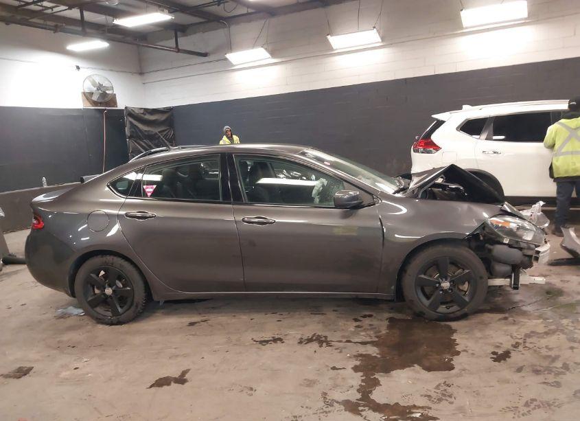 Photo 14 of 2016 Dodge Dart SXT (VIN 1C3CDFBB1GD538278)