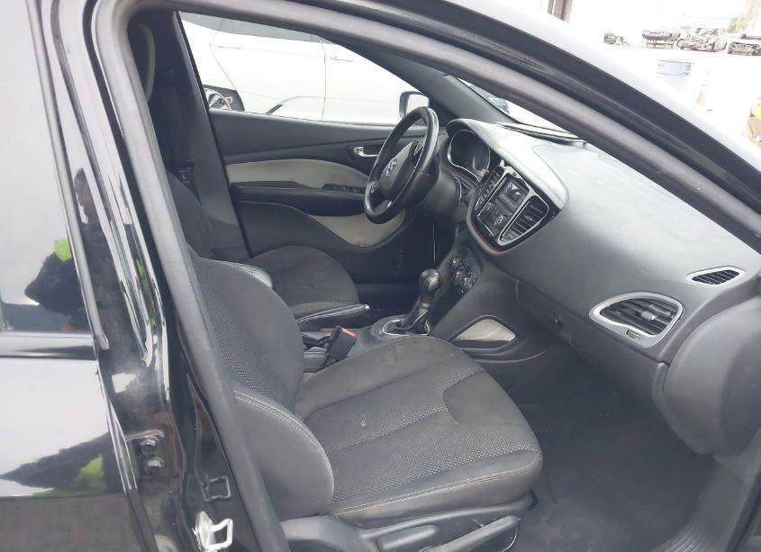 Photo 5 of 2016 Dodge Dart SXT (VIN 1C3CDFBB1GD608121)