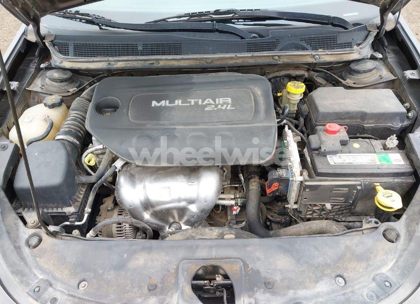 Photo 10 of 2016 Dodge Dart SXT (VIN 1C3CDFBB1GD637053)