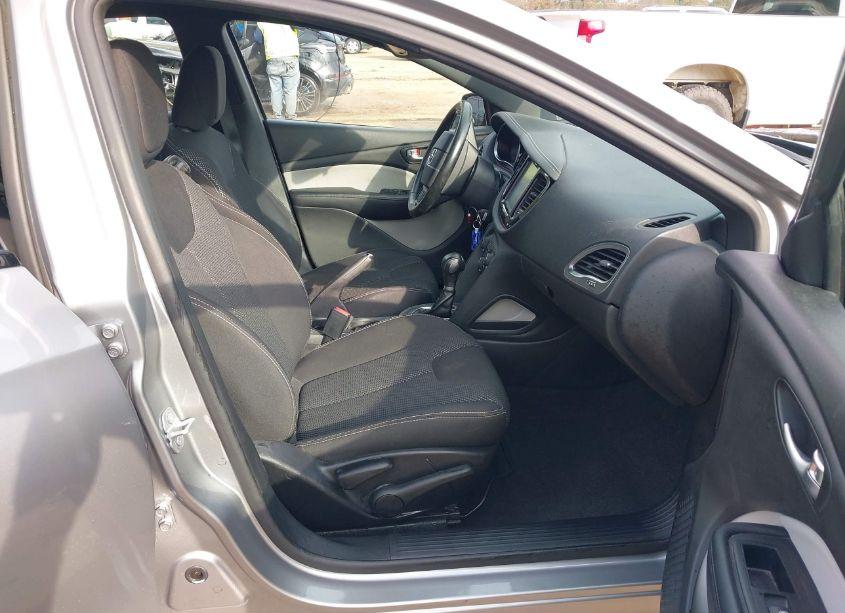 Photo 5 of 2016 Dodge Dart SXT (VIN 1C3CDFBB1GD729022)