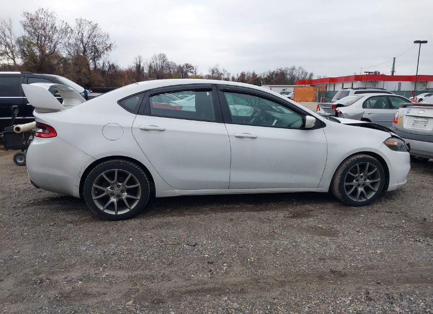 Photo 14 of 2015 Dodge Dart SXT (VIN 1C3CDFBB2FD132248)