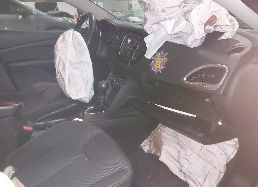 Photo 5 of 2015 Dodge Dart SXT (VIN 1C3CDFBB2FD140446)